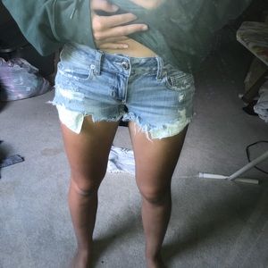 light wash jean shorts